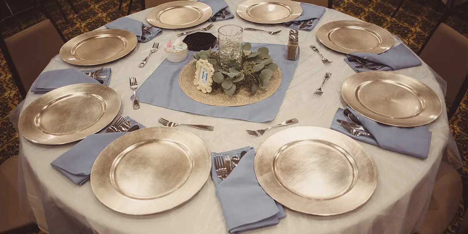 wedding table in banquet room Credit: Rick & Stephanie Osborne, Ardent Photography